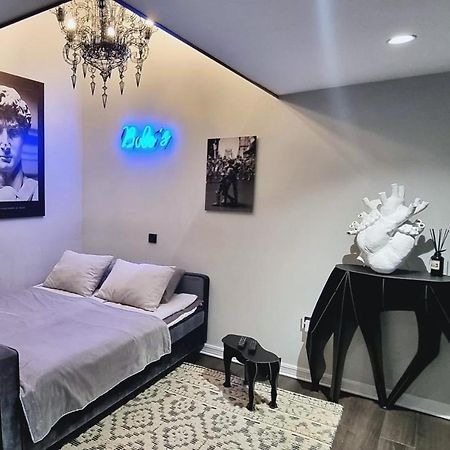 Bobo'S Luxury Apartment Budapest Luaran gambar