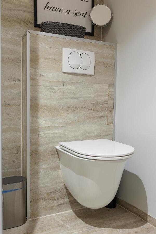 Bobo'S Luxury Apartment Budapest Luaran gambar