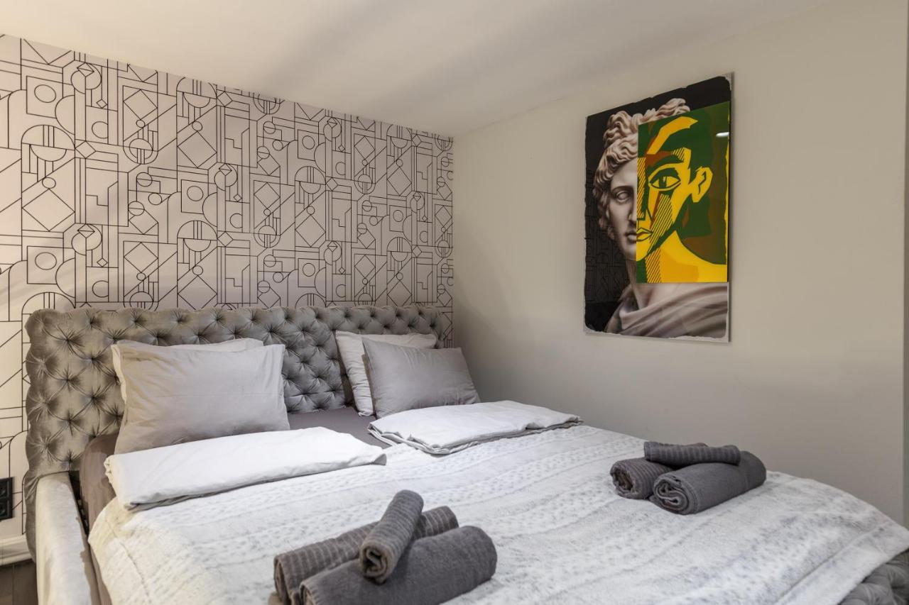 Bobo'S Luxury Apartment Budapest Luaran gambar