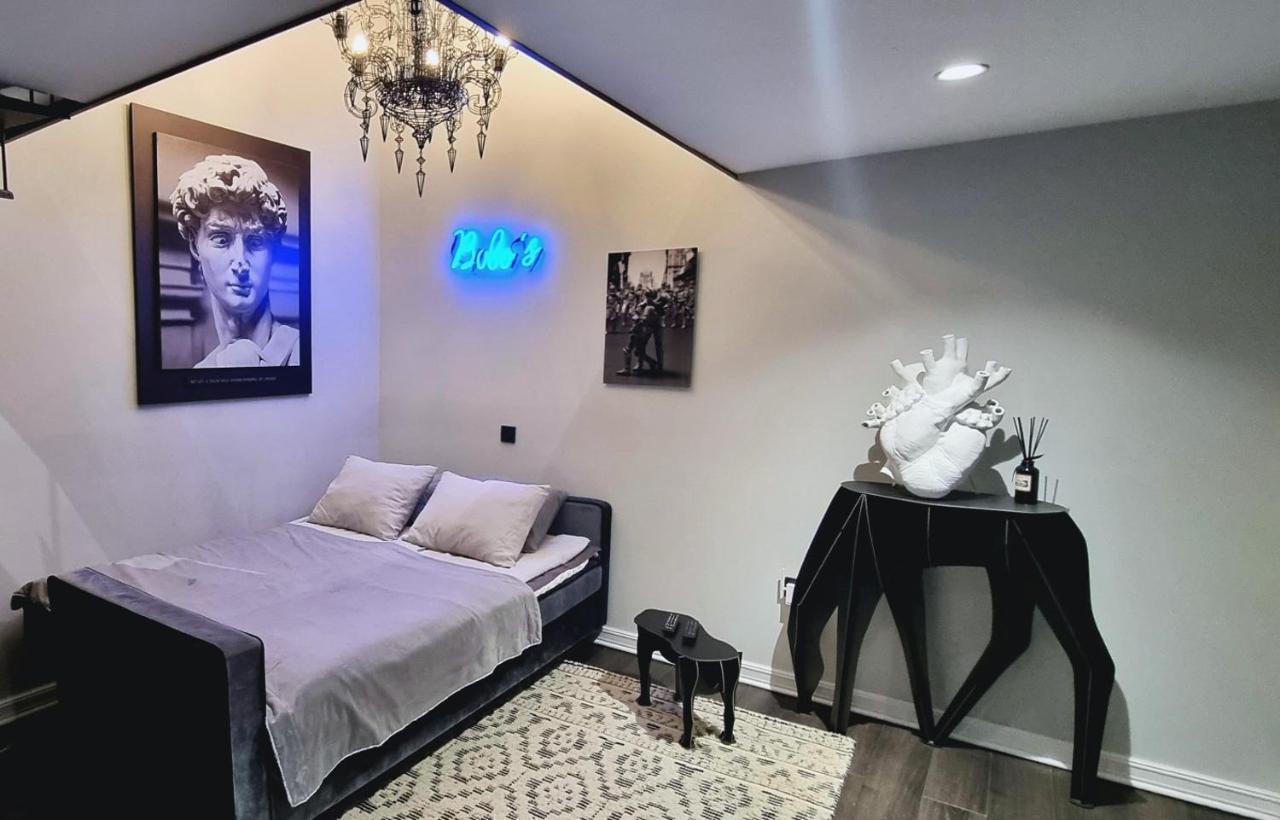 Bobo'S Luxury Apartment Budapest Luaran gambar